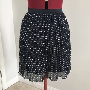 FOREVER 21 Navy Circle Skirt